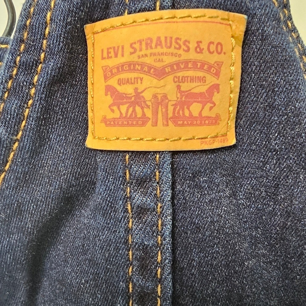 Levi's Baby Denim Shortalls 24M Logo Strap Overalls Dark Wash Cotton‎ 2T - Picture 5 of 15
